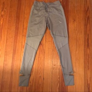 Women’s Puma Mesh Athletic Leggings Size Small